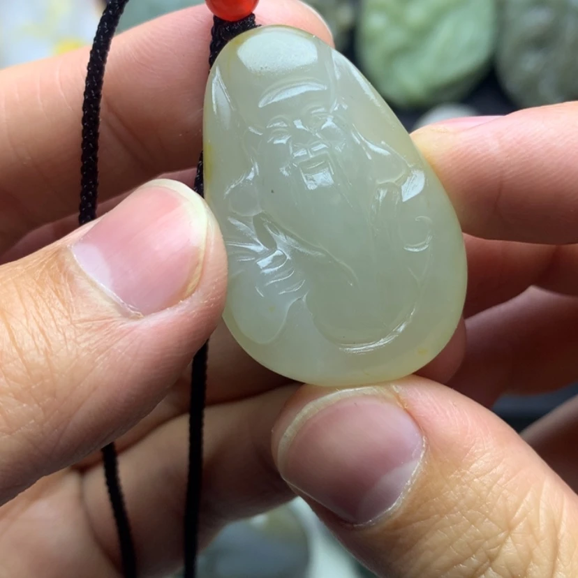 【闪购商品】颈饰未镶嵌和田玉
