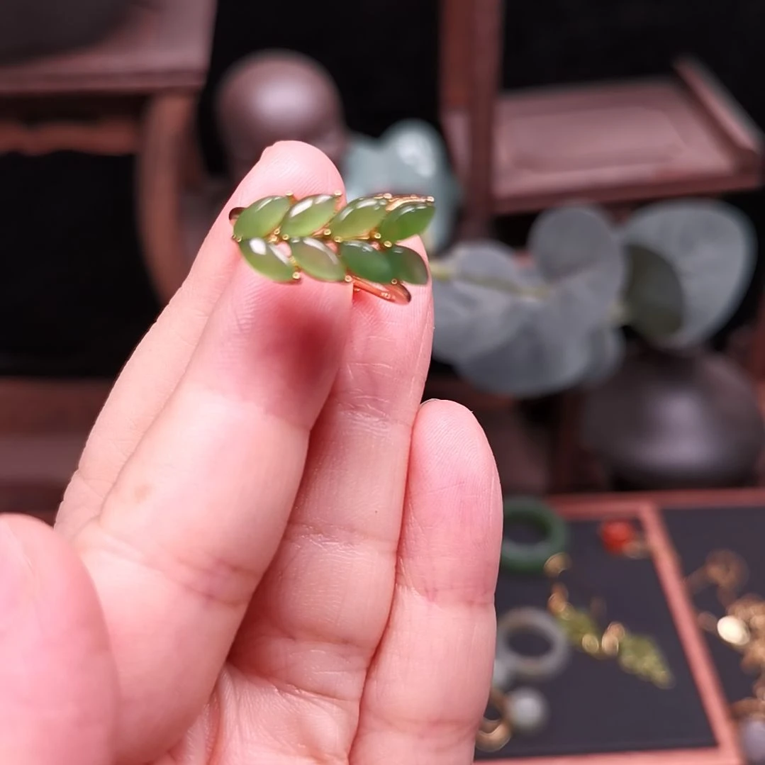 银S925镶嵌戒指和田玉（碧玉）