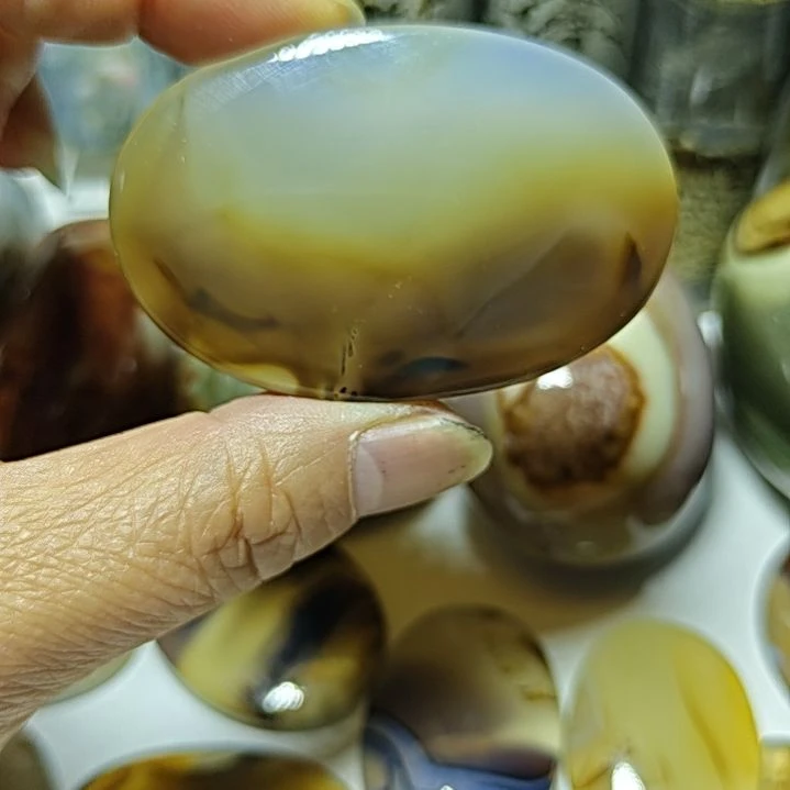 玛瑙/玉髓未镶嵌珠宝奇石