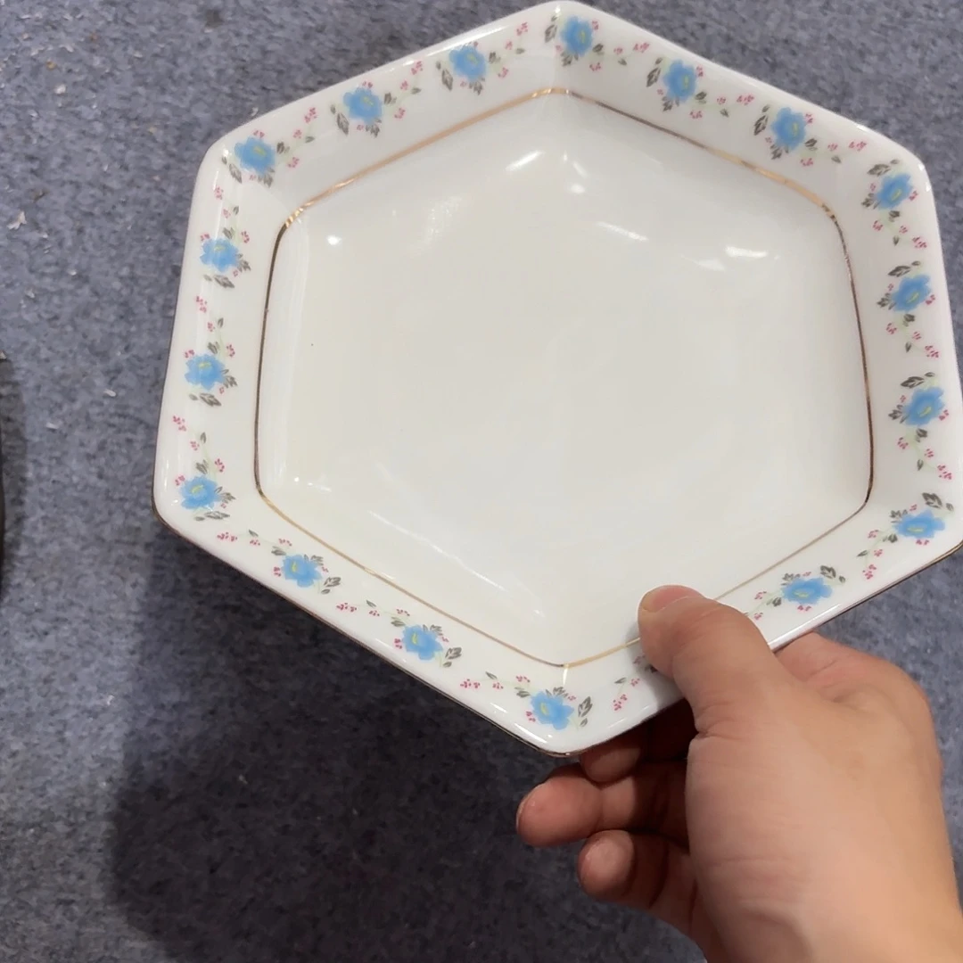 景德镇现代陶瓷用品