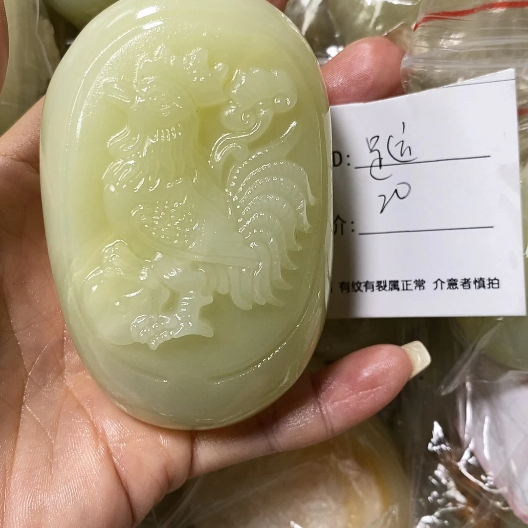 石材足****国古青石手把件