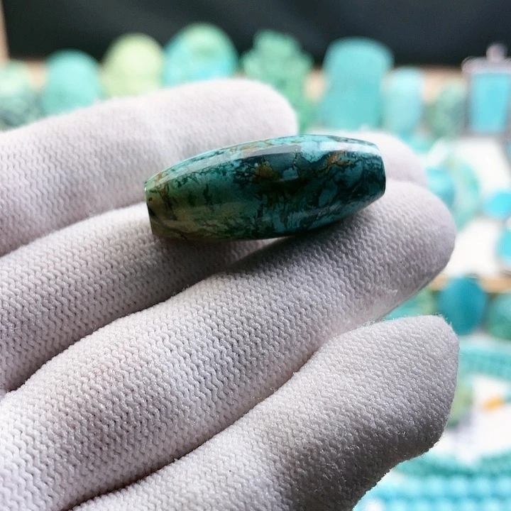 绿松石配饰未镶嵌