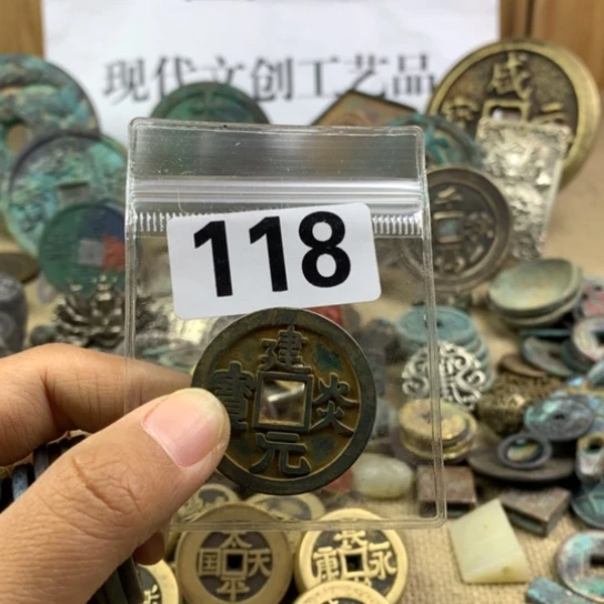 铜用****4现代文创工艺品
