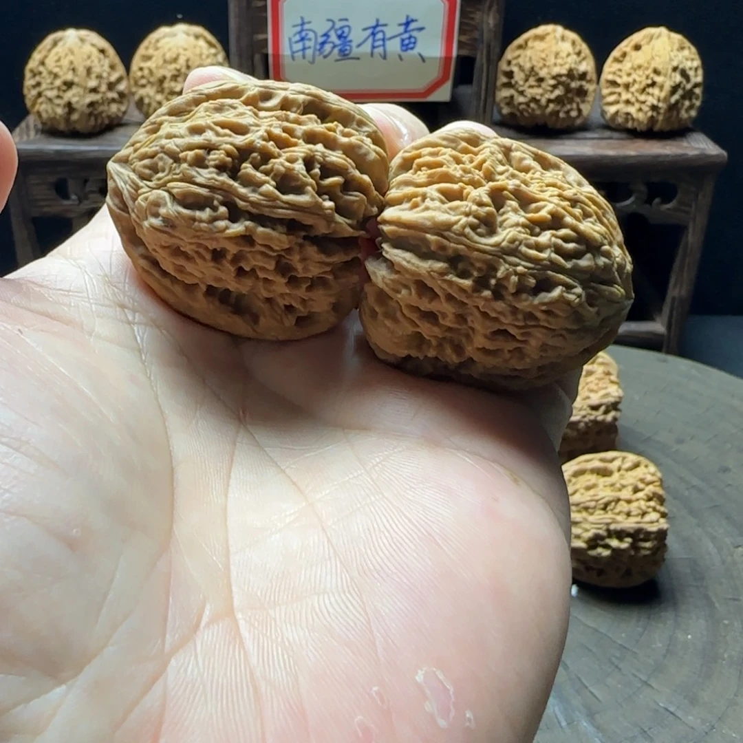 文玩核桃吊坠39奥迪炮弹