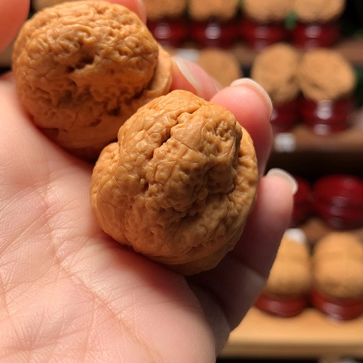 吊坠桃核魔鬼蛙36尺寸