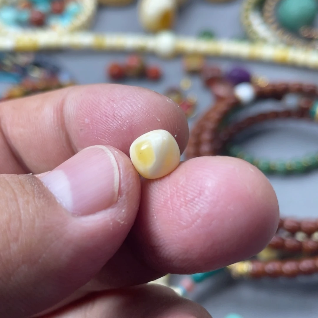 琥珀珠宝奇石未镶嵌K****?44