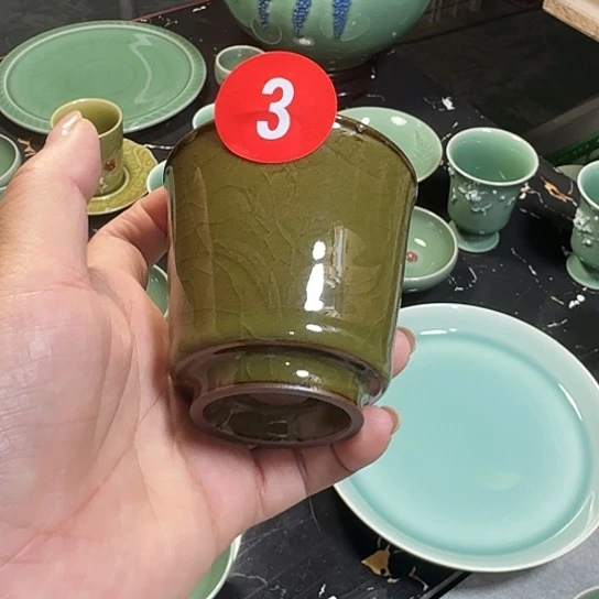 龙泉青瓷手工主人杯微瑕