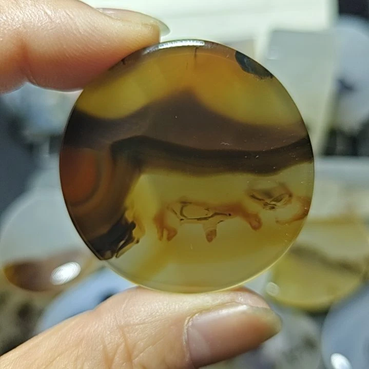 玛瑙/玉髓未镶嵌珠宝奇石