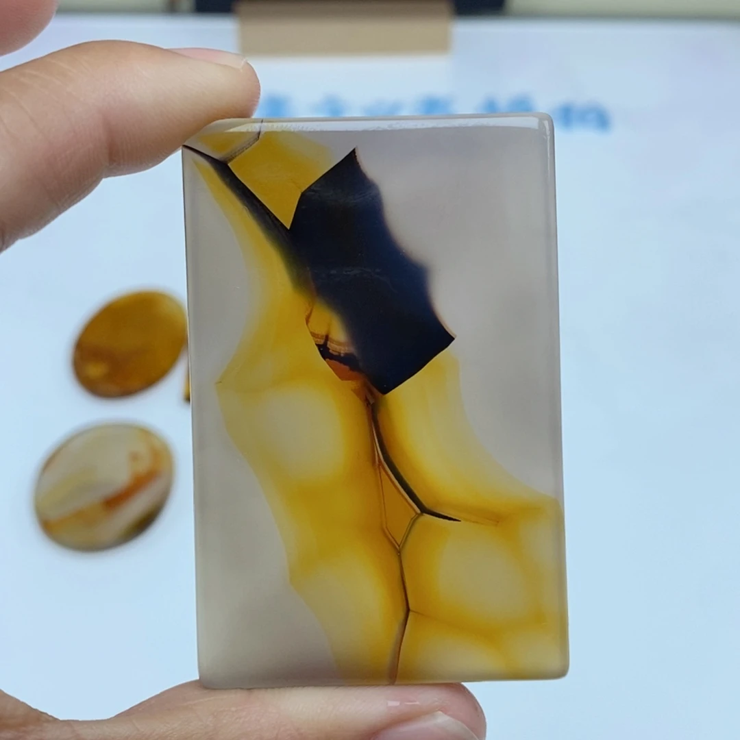 玛瑙/玉髓未镶嵌珠宝半成品