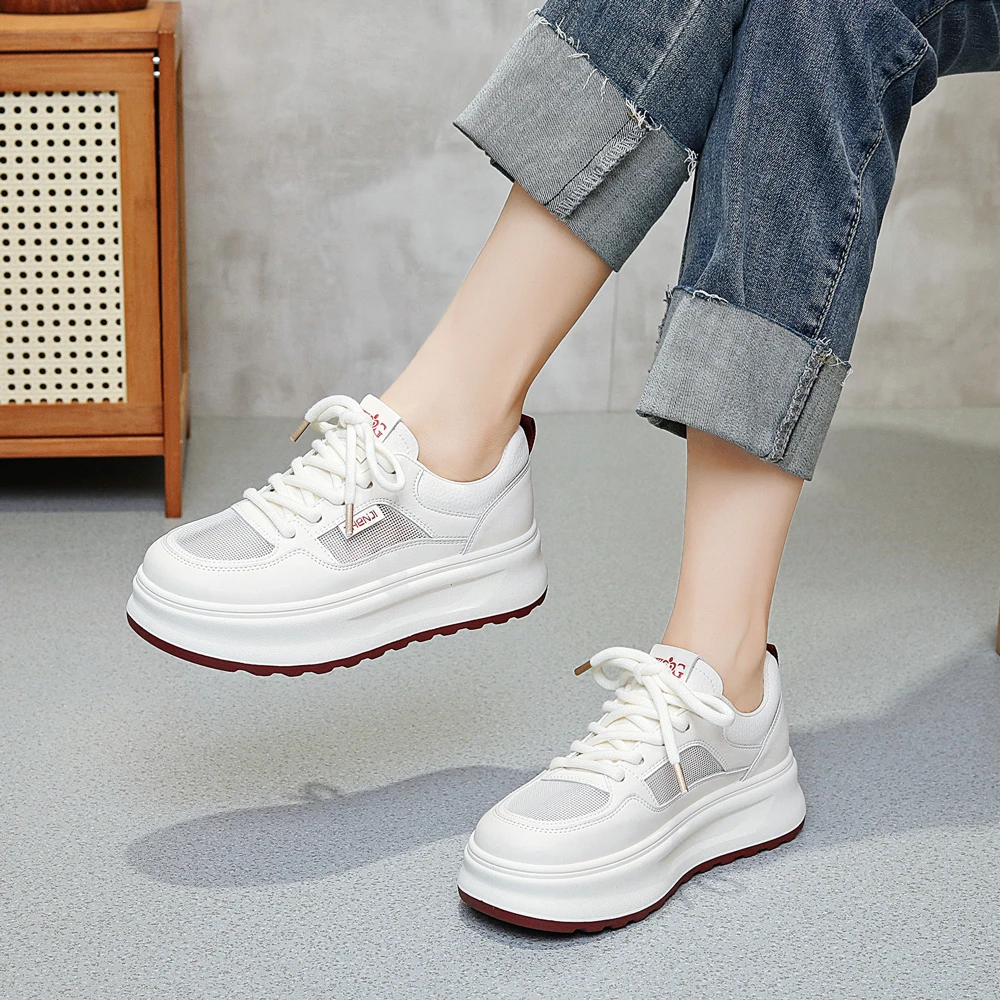 王冠直播小白鞋女款2025爆款正品夏季运动百搭小众鞋子女士鞋子