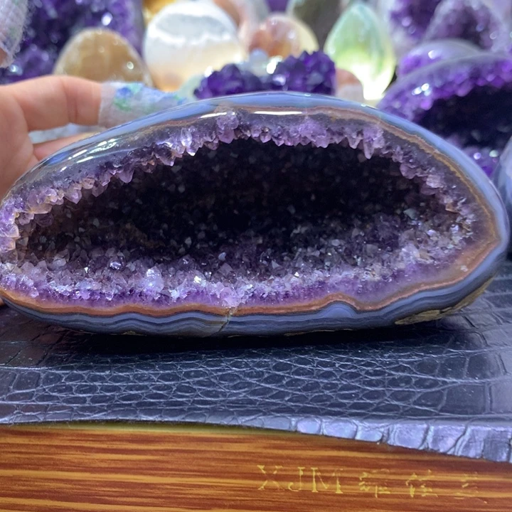 未镶嵌水晶大型摆件（非配饰）