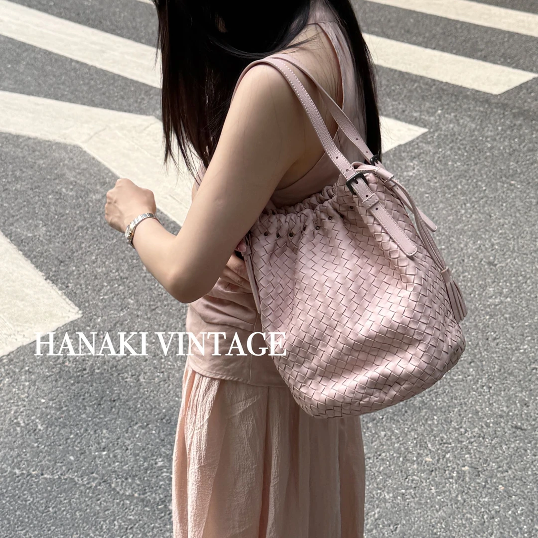 95新 BOTTEGA VENETA/葆蝶家 花绮中古/BV樱花粉水桶单肩包