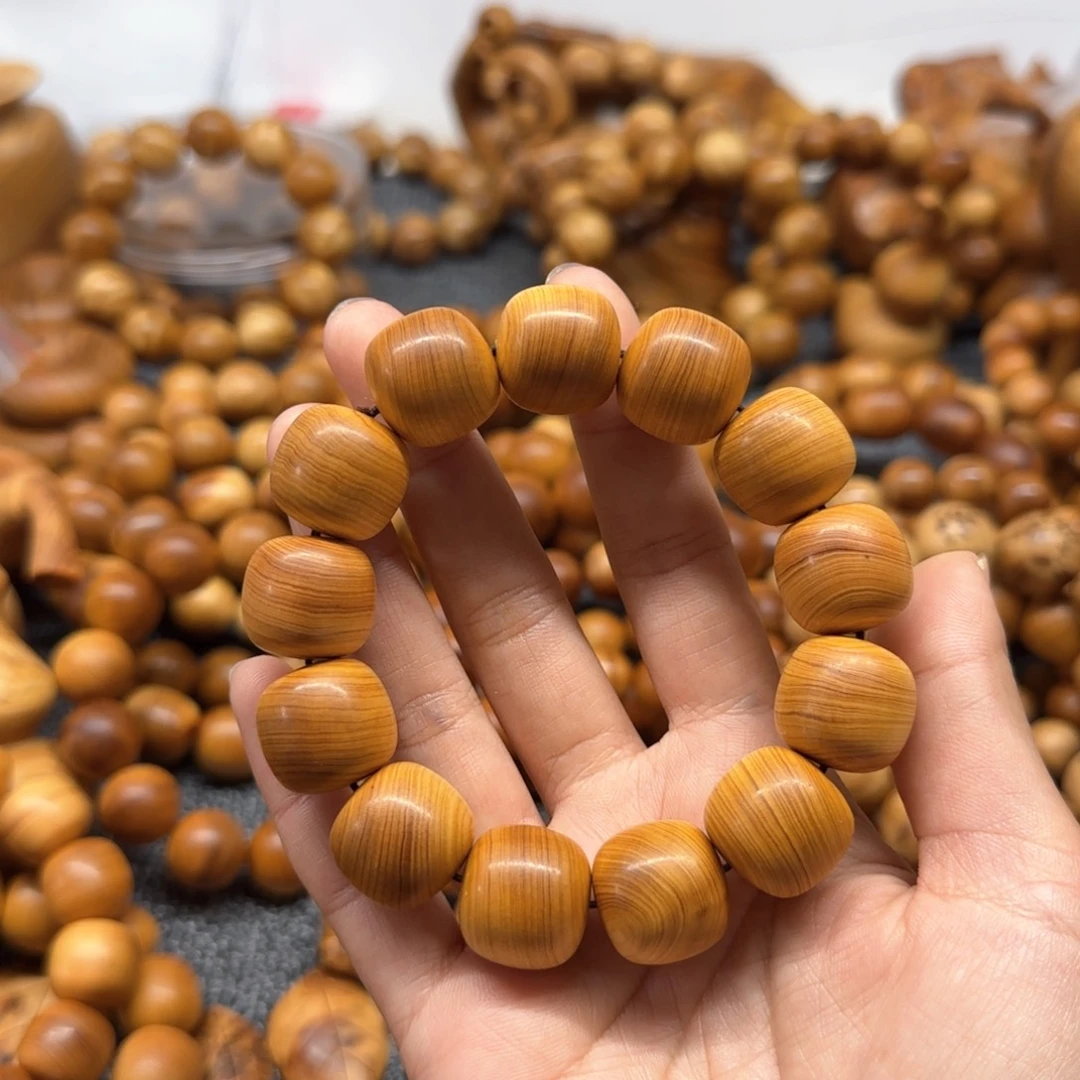 柏木不*1.8太行崖柏老型珠