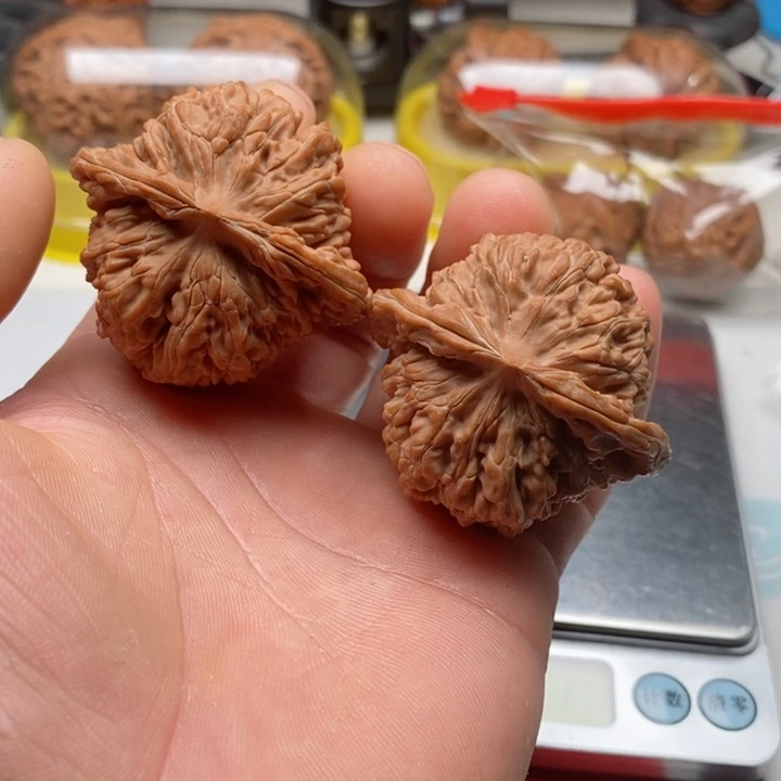 文玩核桃吊坠七*47全品四座楼