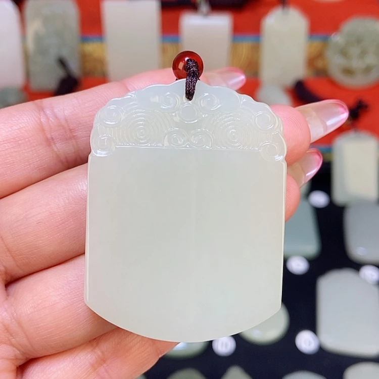 【闪购商品】颈饰未镶嵌和田玉