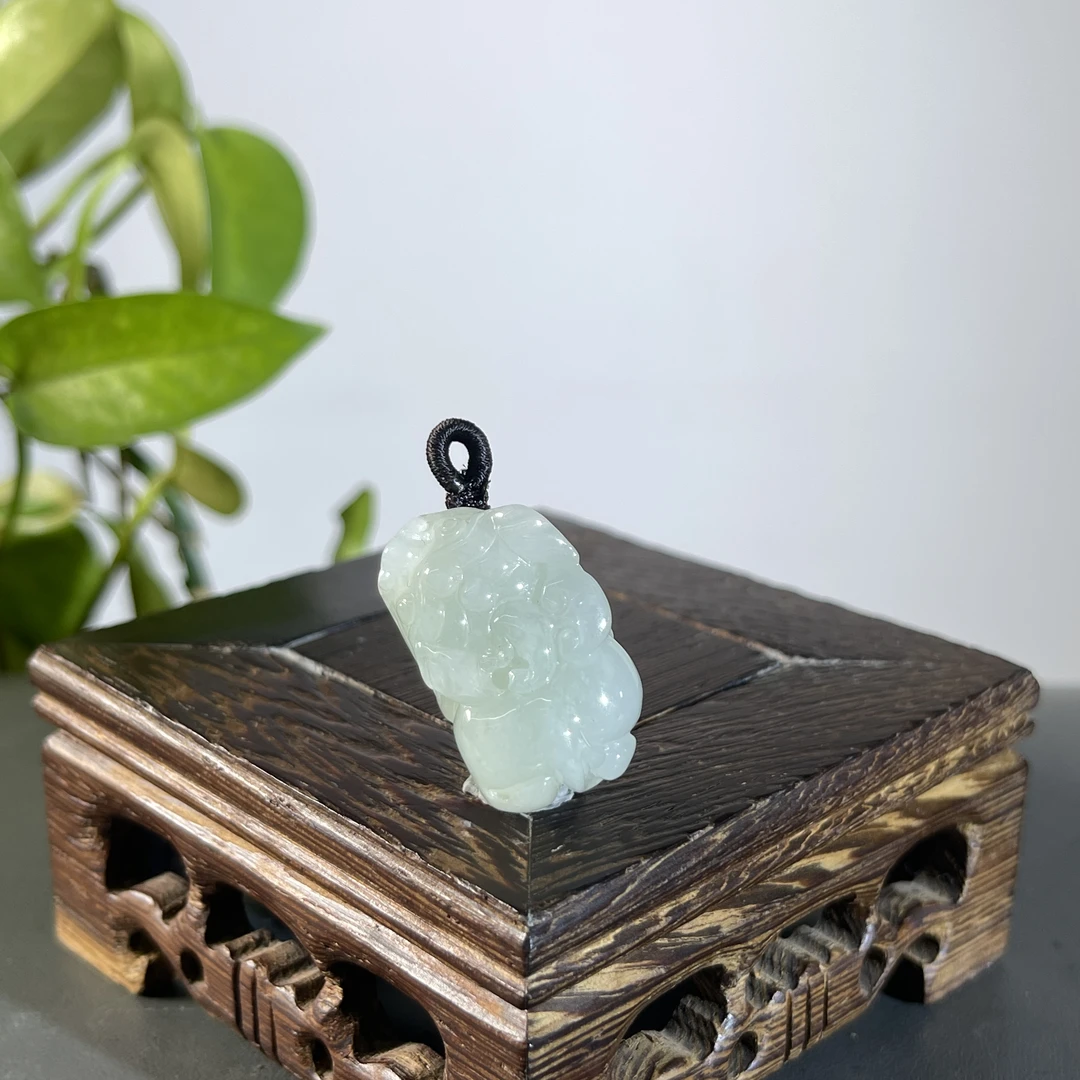 JYW23-014 天然缅甸A货翡翠  貔貅