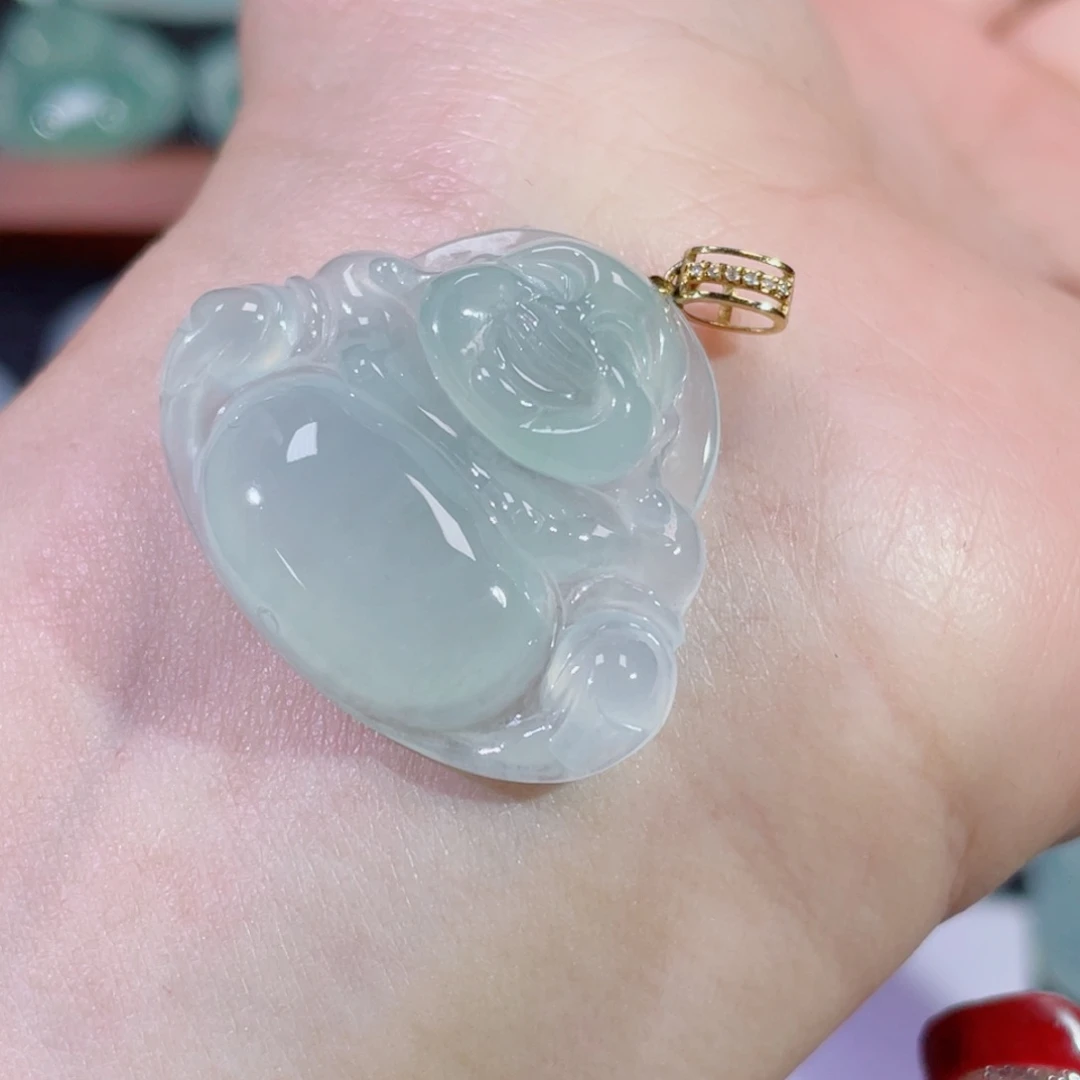 翡翠颈饰18K金镶嵌佛公