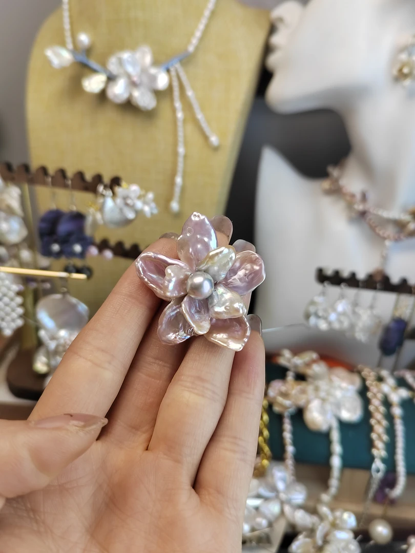 钛钢锆石耳饰 紫色花花耳钉百搭时尚