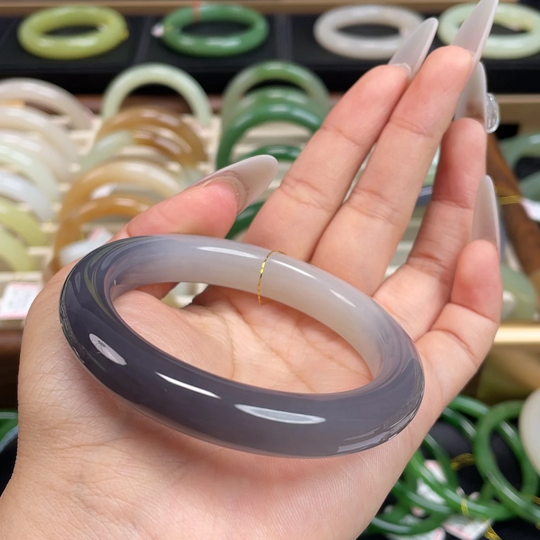 和田玉未镶嵌手镯浓紫！55