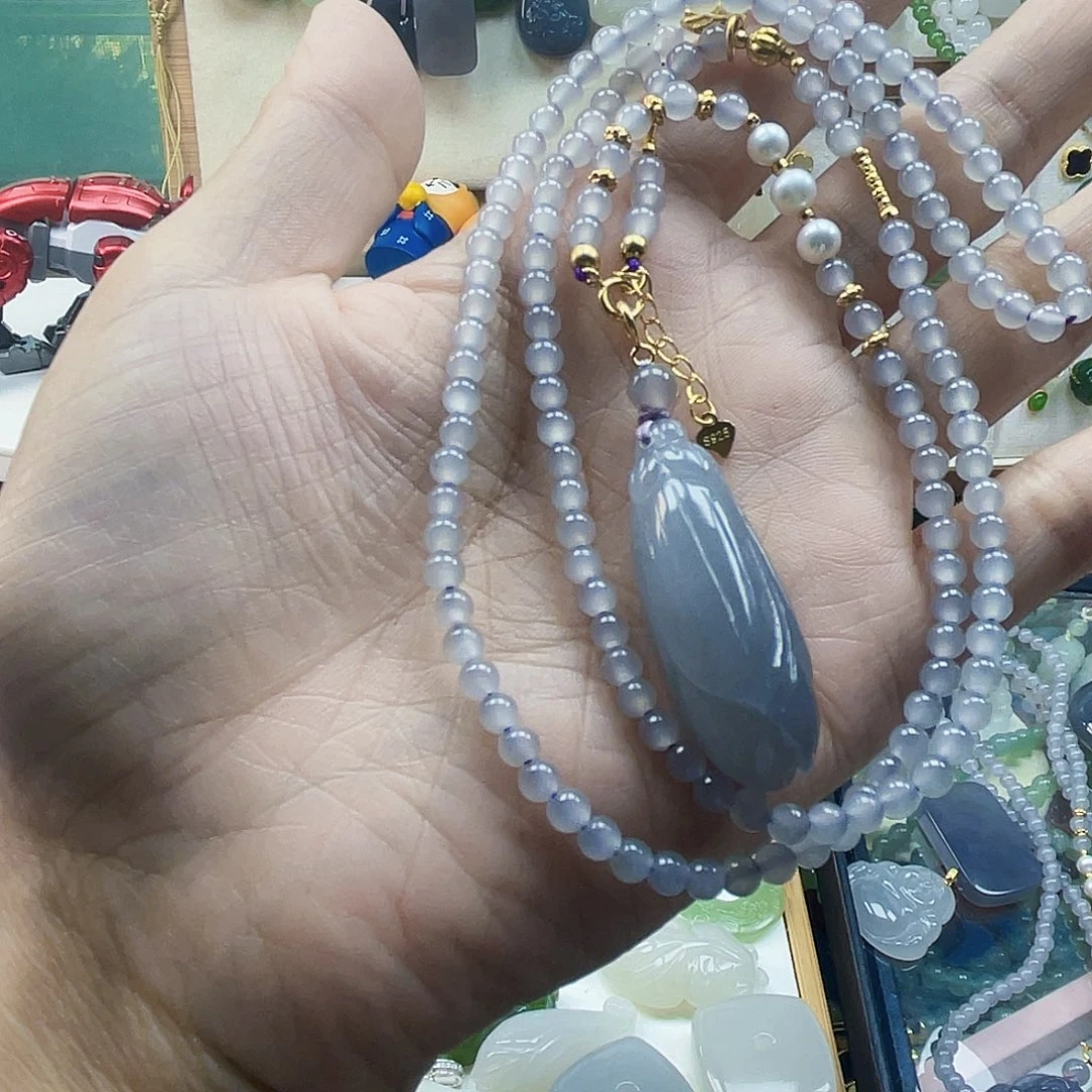 *****和田玉未镶嵌颈饰