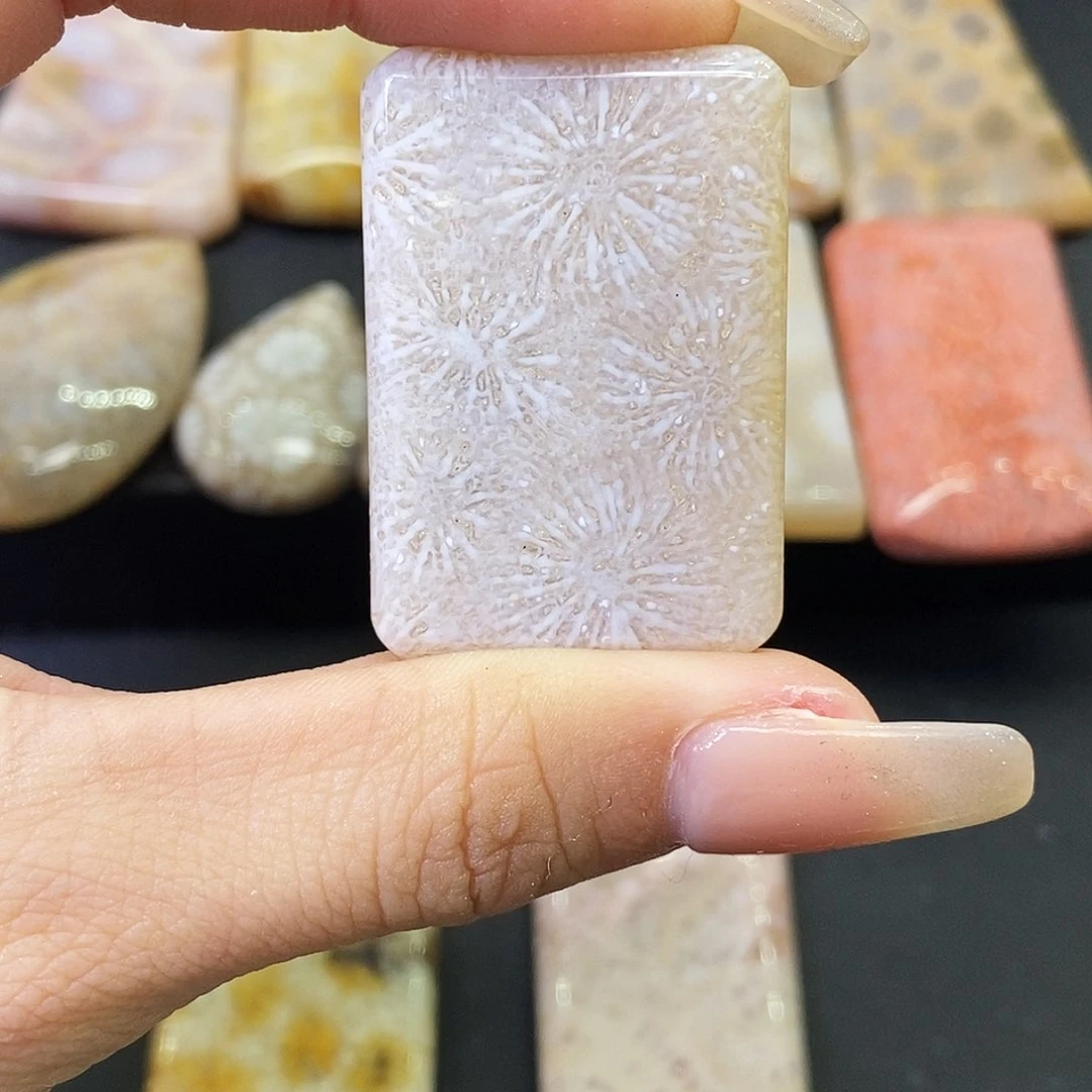 硅化玉颈饰合金?吊坠