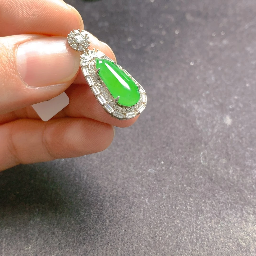 颈饰银S925镶嵌翡翠