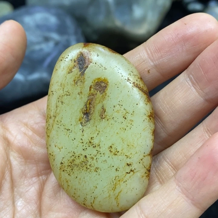 未镶嵌和田玉（糖玉）挂件