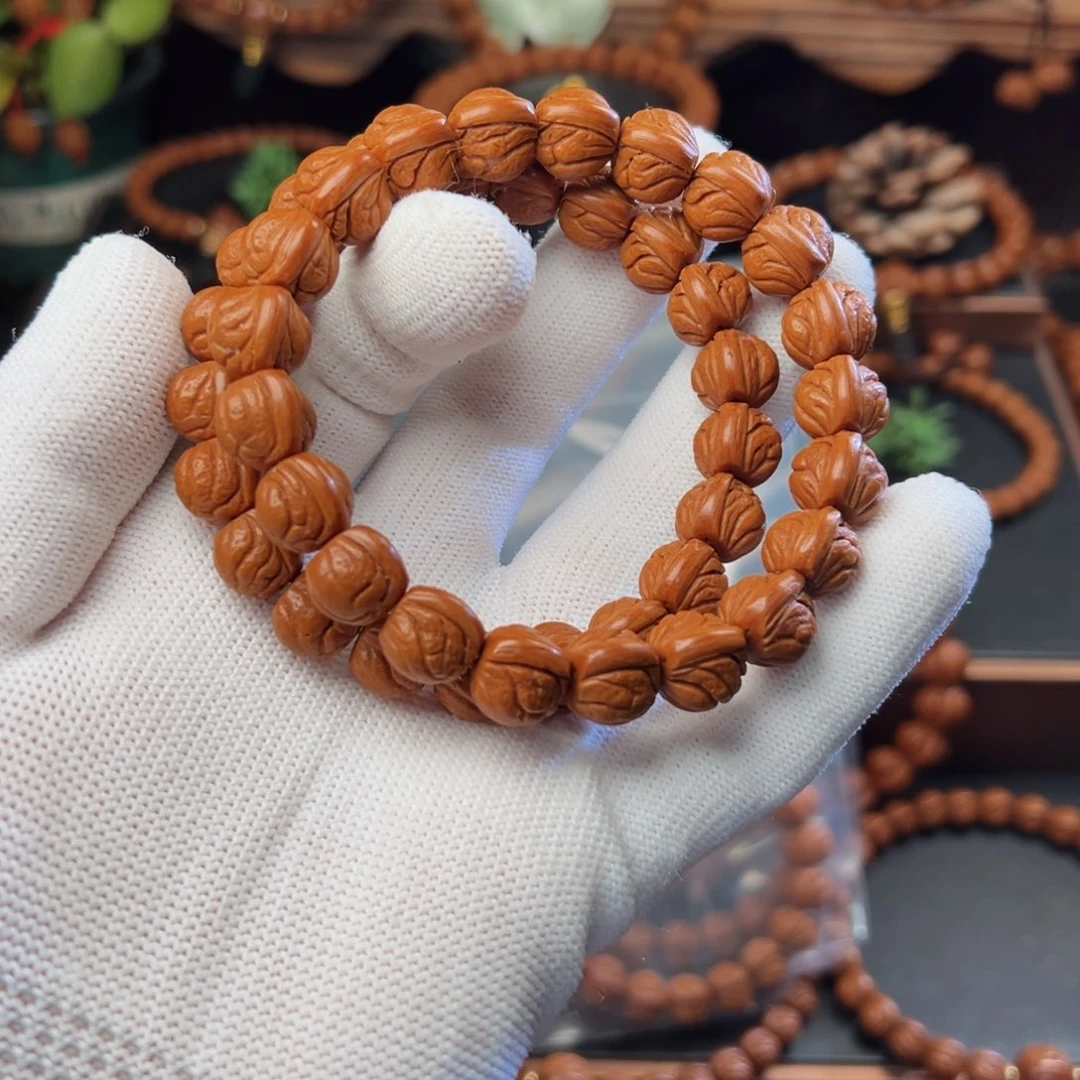 吊坠桃核12野生精品玉龙脊