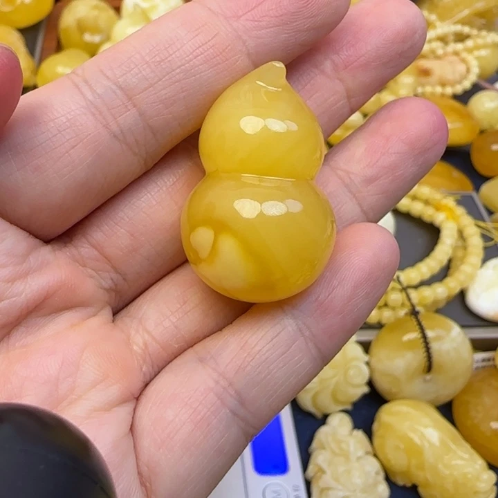 未镶嵌颈饰蜜蜡天然蜜蜡