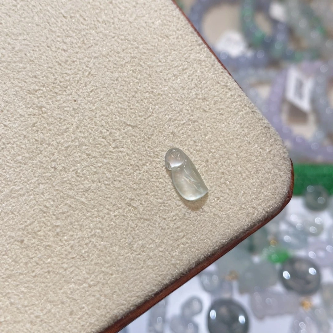 翡翠未镶嵌手链高冰企鹅