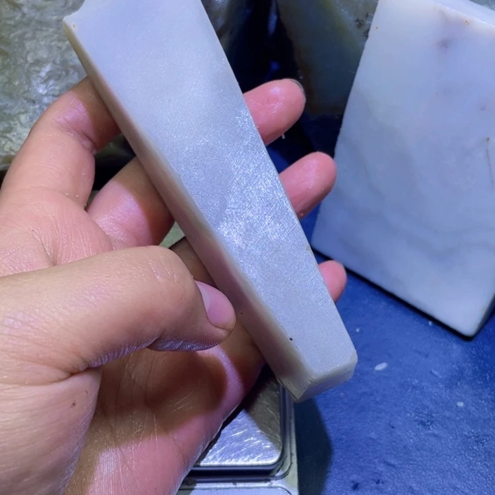 和田玉未镶嵌珠宝半成品