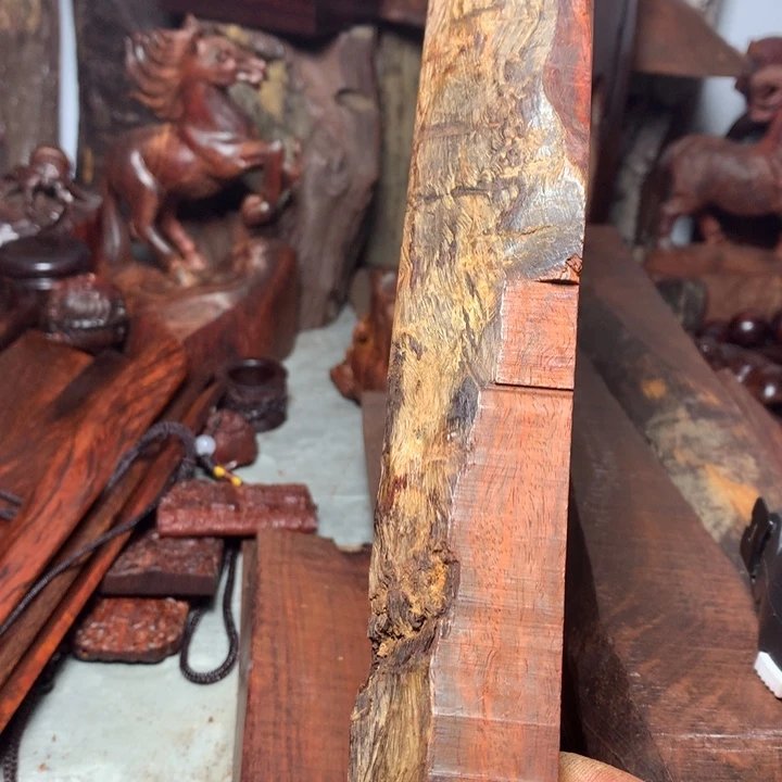 檀香紫檀（小叶紫檀）F*