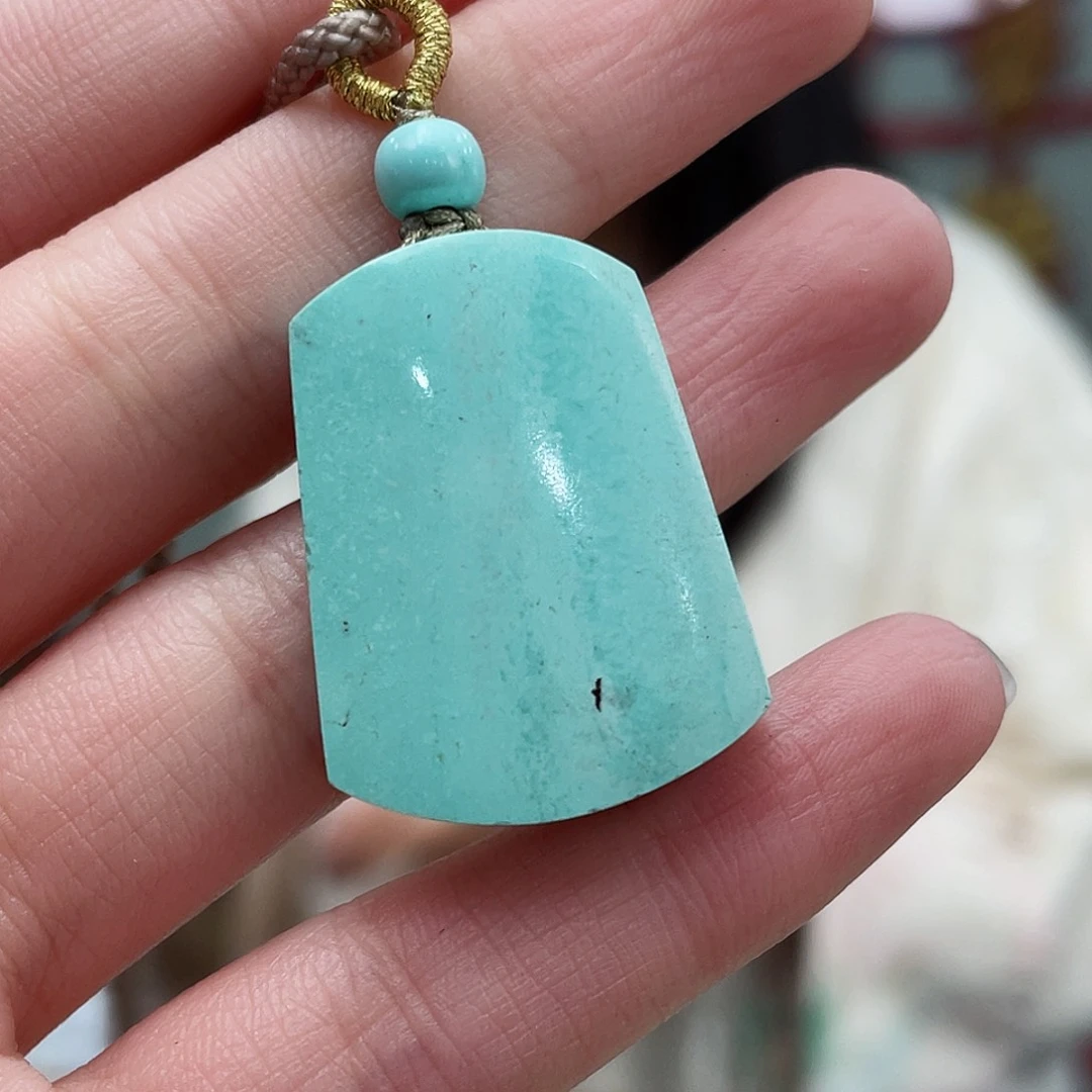 绿松石颈饰未镶嵌