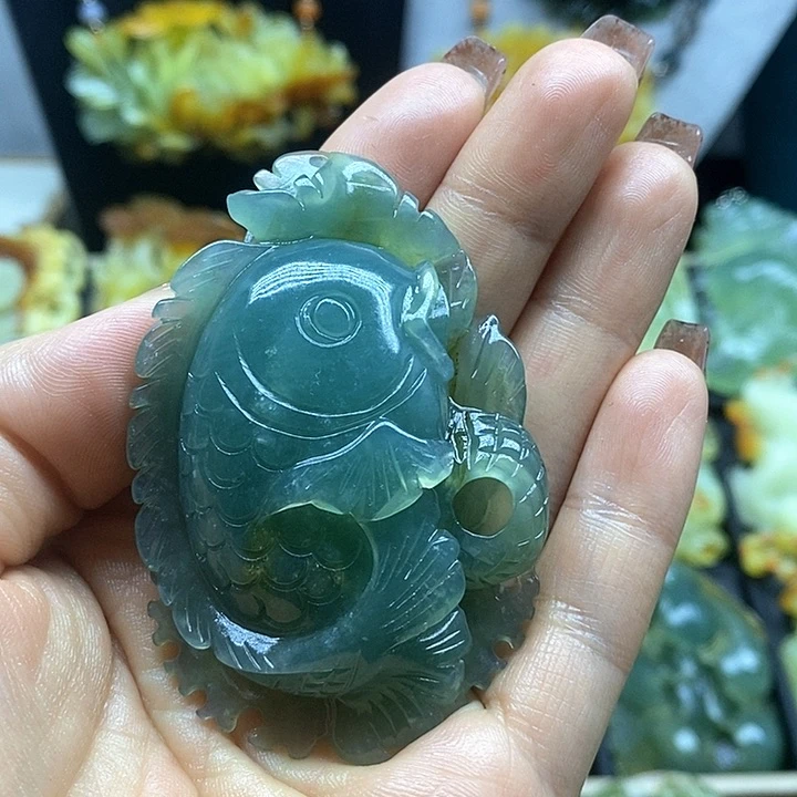 蛇纹石玉挂件未镶嵌