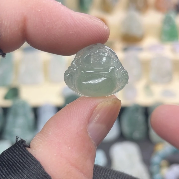 翡翠未镶嵌颈饰玉