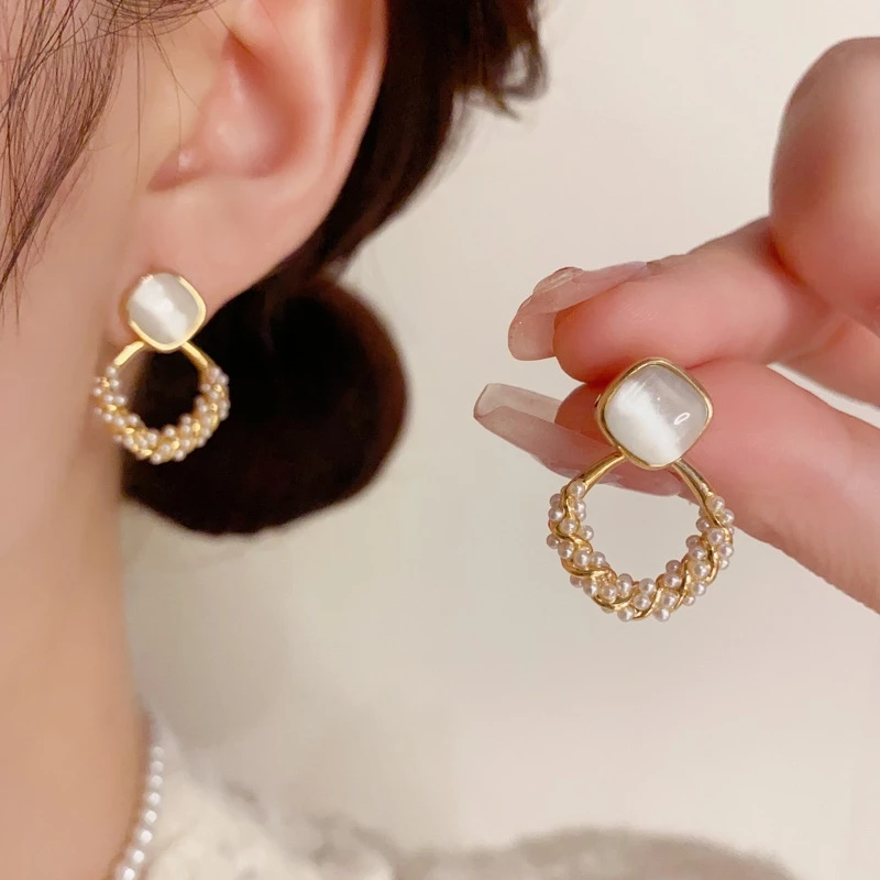 合金耳饰 菱形耳环2025新款爆款高级感秋冬耳饰女温柔风