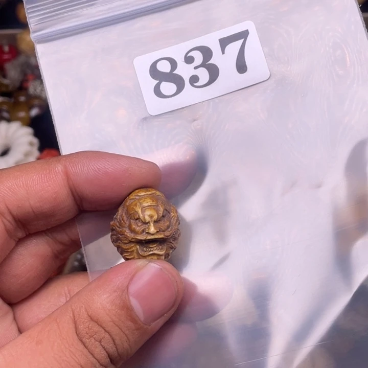 驼骨摆件人工万股