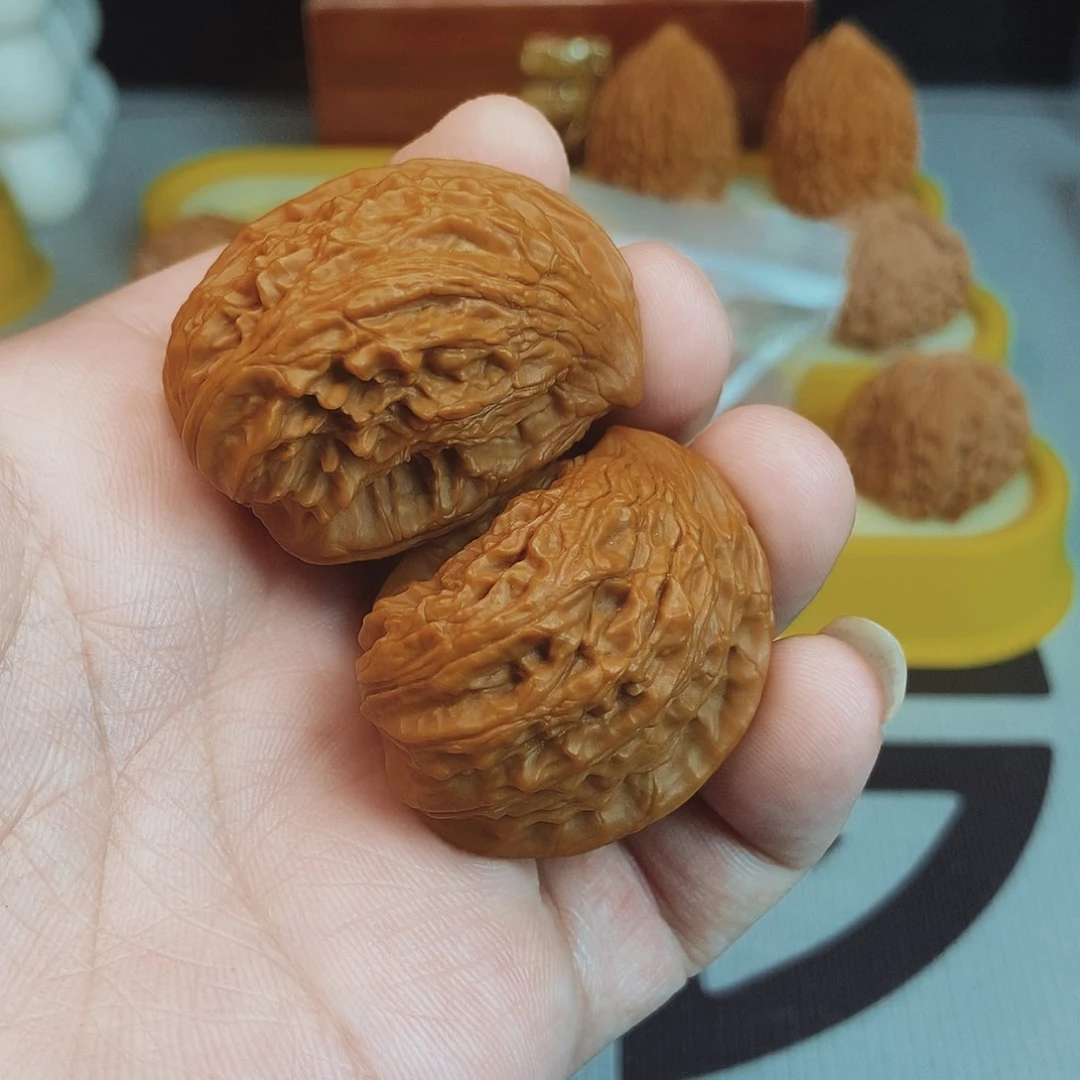 寿桃鹰嘴半壁核桃字母对