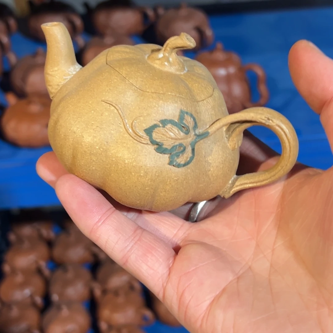 紫砂茶壶紫砂的味道很浓