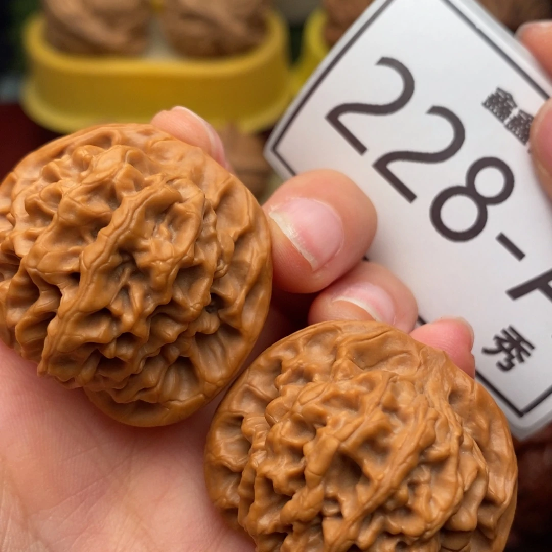 文玩核桃把件秦闷36……