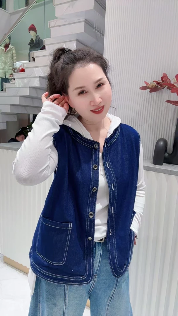 【仙姐精选】复古圆领短款牛仔马甲女2025春宽松无袖背心叠穿外搭