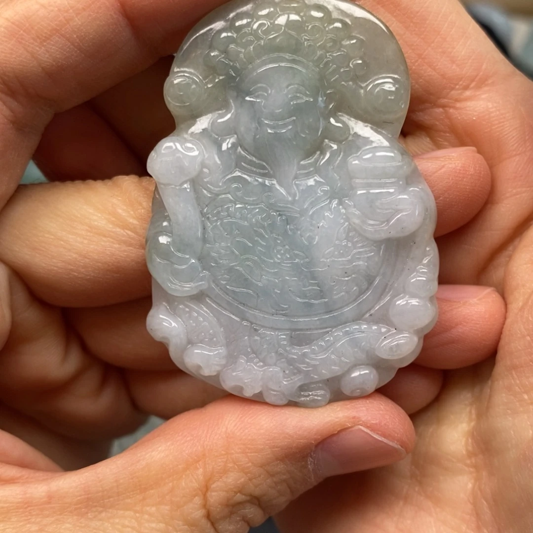 翡翠颈饰未镶嵌财神
