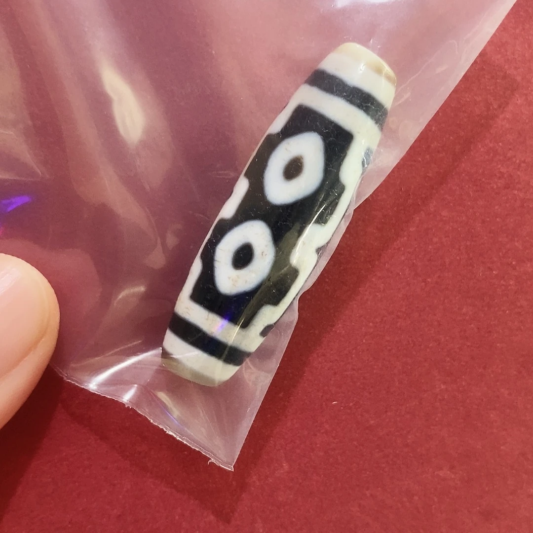 L***y玛瑙/玉髓（覆膜）未镶嵌颈饰行运无覆膜帝王四眼