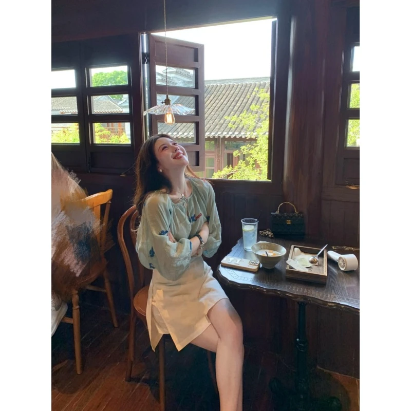 MARIE.COCO韩系chic薄款泡泡袖圆领衬衫女防走光开叉半身裙两件套