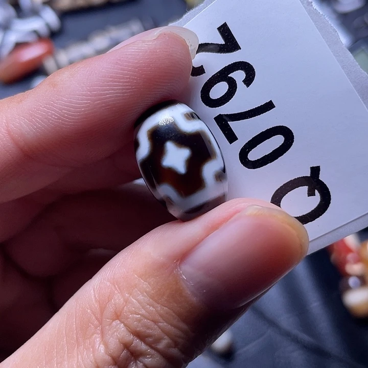 玛瑙/玉髓颈饰合金