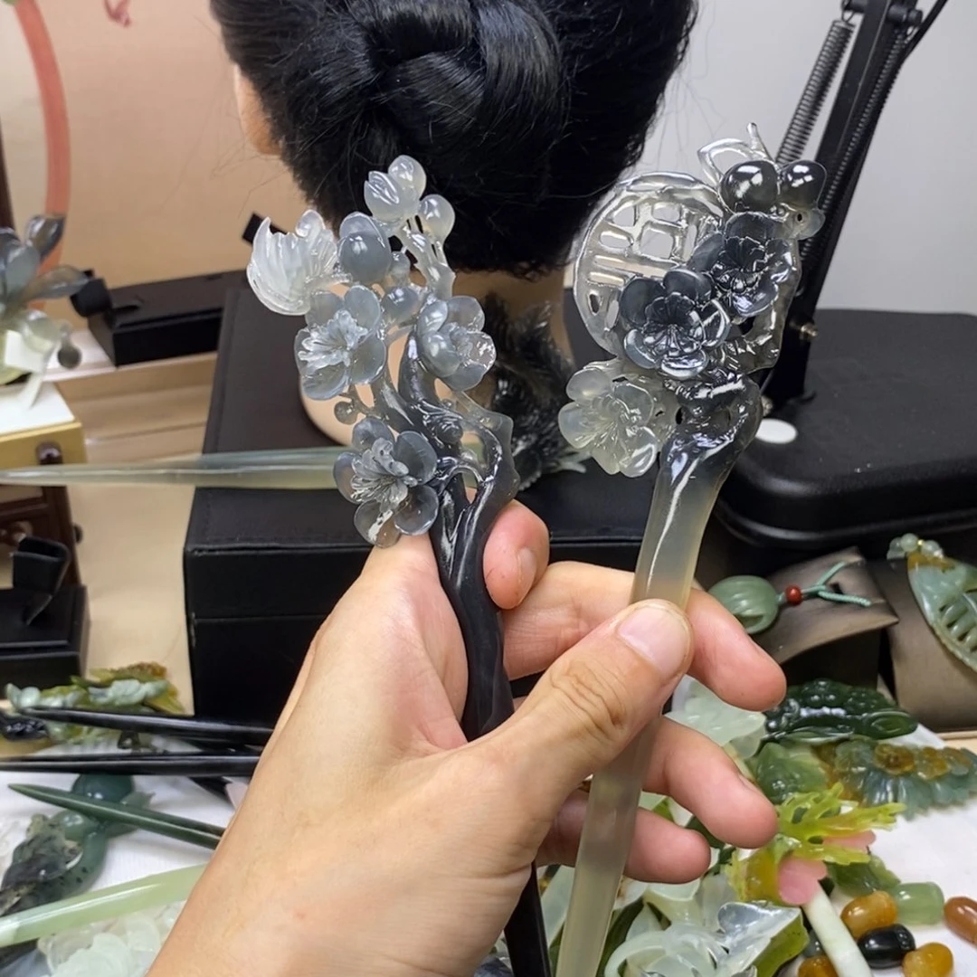 无***人蛇纹石玉合金发饰