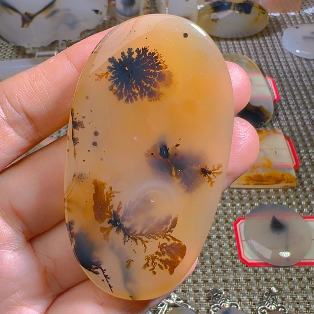 玛瑙/玉髓颈饰合金
