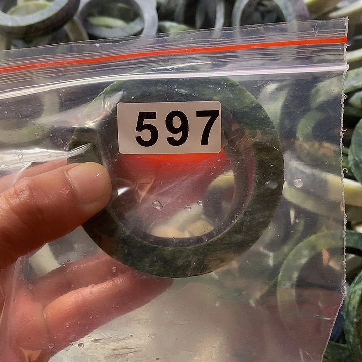 蛇纹石玉原未镶嵌