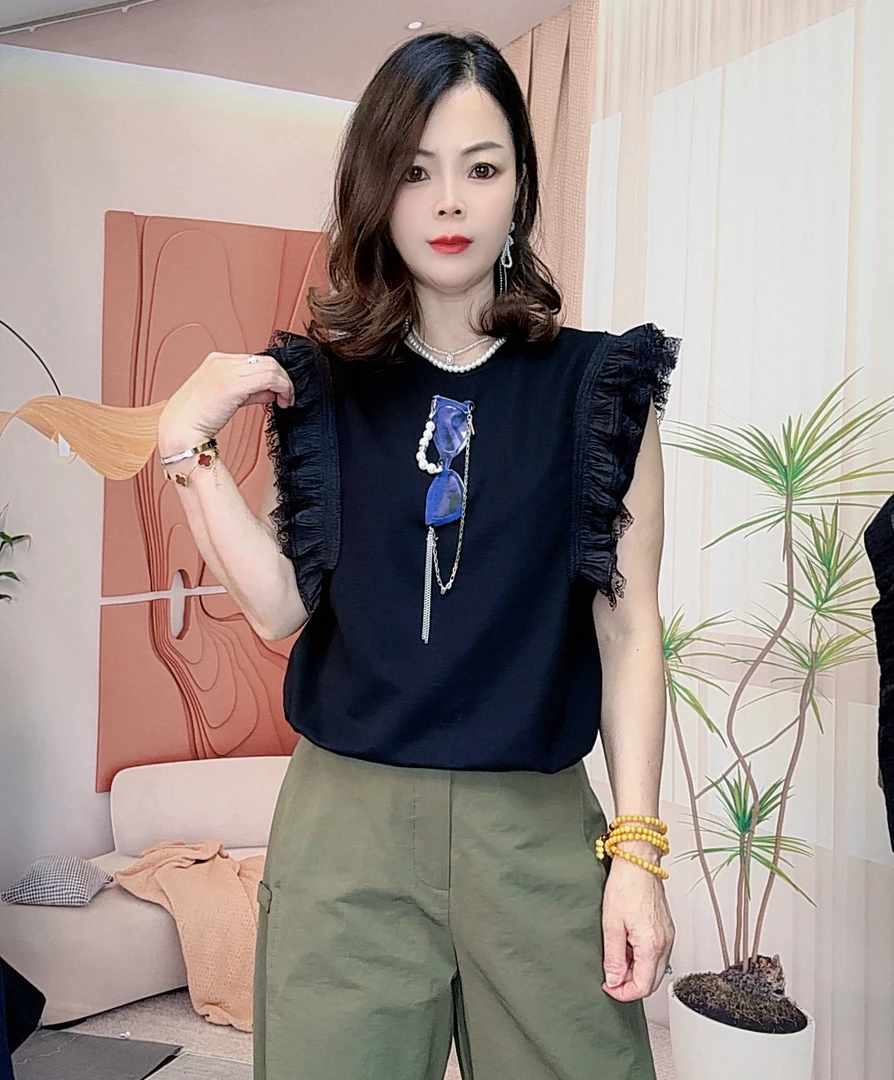 韩熙家高端欧货夏新款设计感小众蕾丝拼接小飞袖圆领T恤洋气减龄