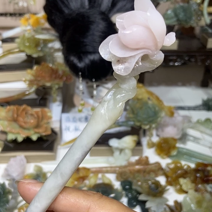 蛇纹石玉未镶嵌发饰